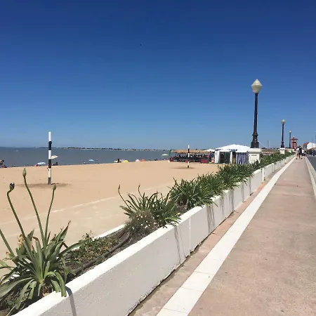 35m2 Dans Joli Village Proche Appartement Thairé